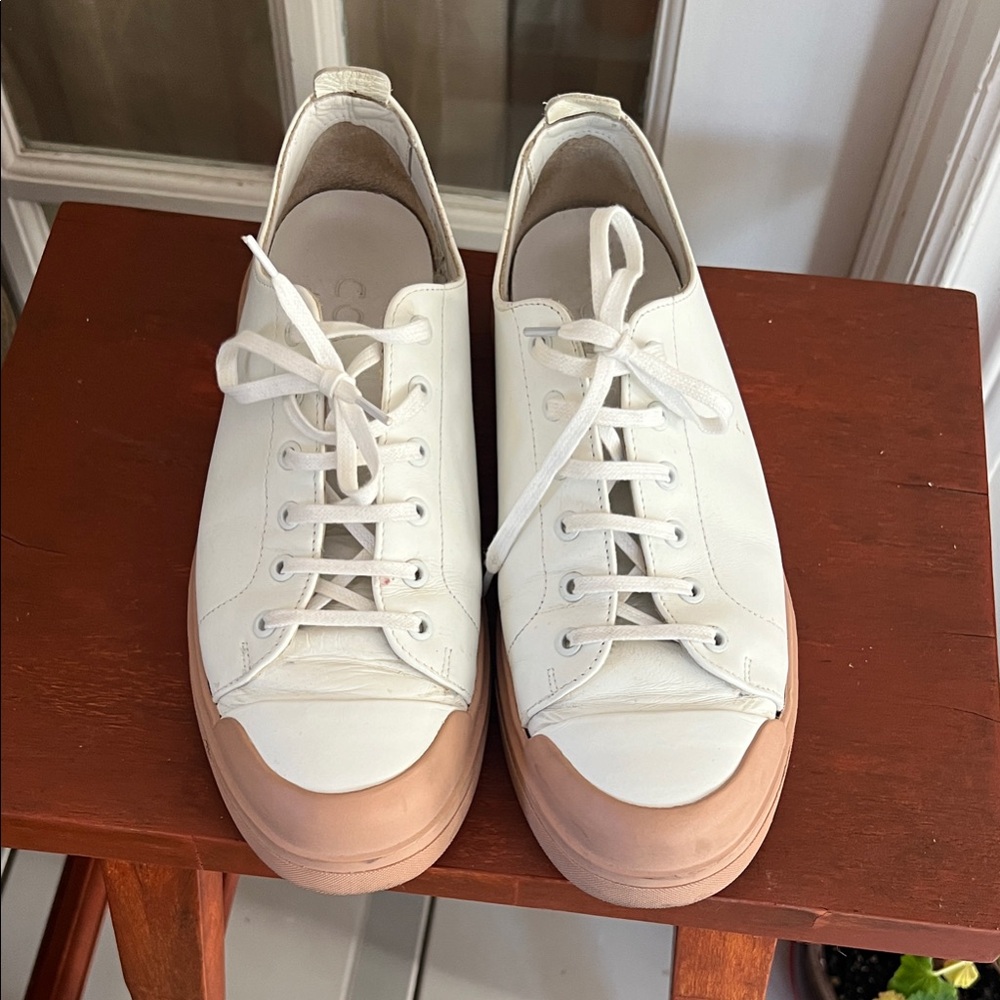 COS White and Tan Sneakers Unisex